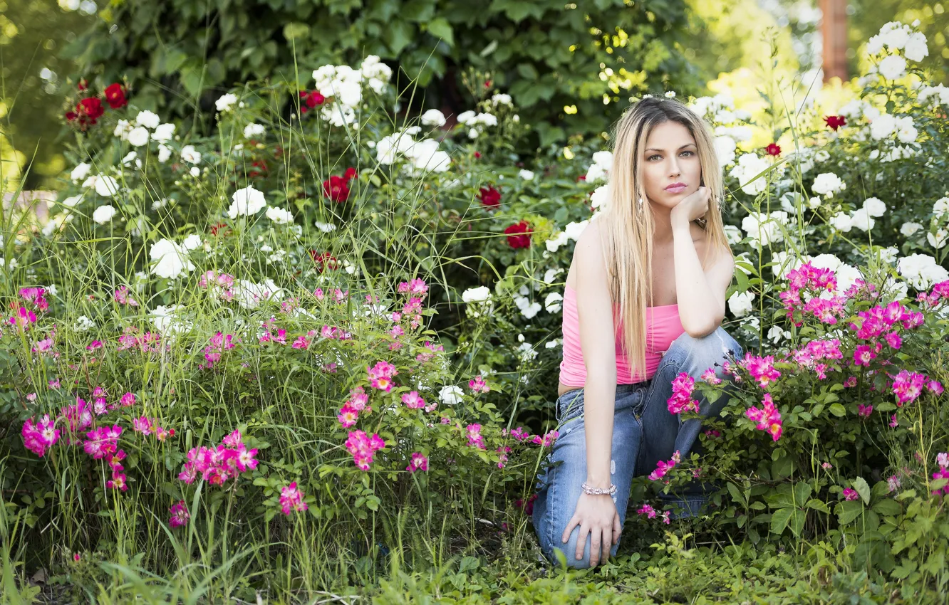 Photo wallpaper summer, look, flowers, beauty, Martina