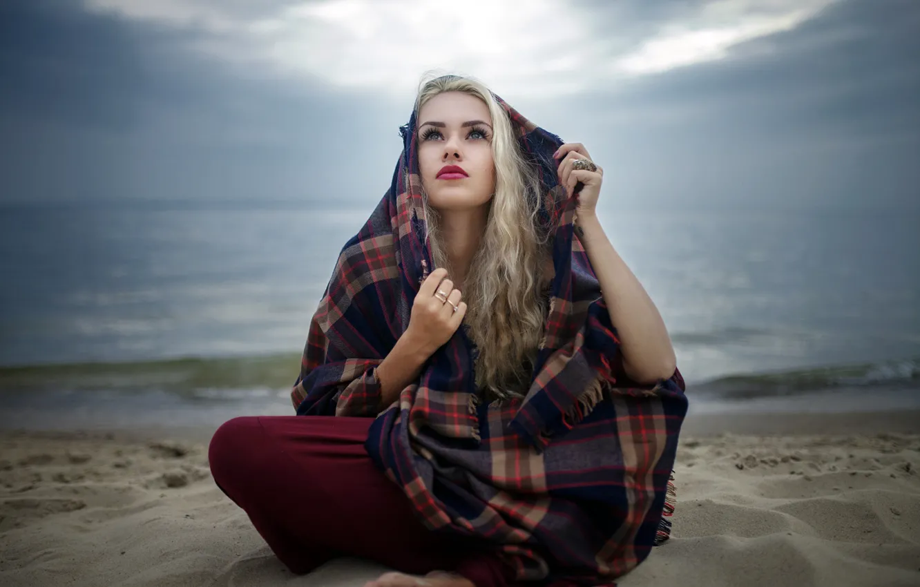 Photo wallpaper sand, look, girl, shore, blonde, plaid, pants, Oleg Voloshin