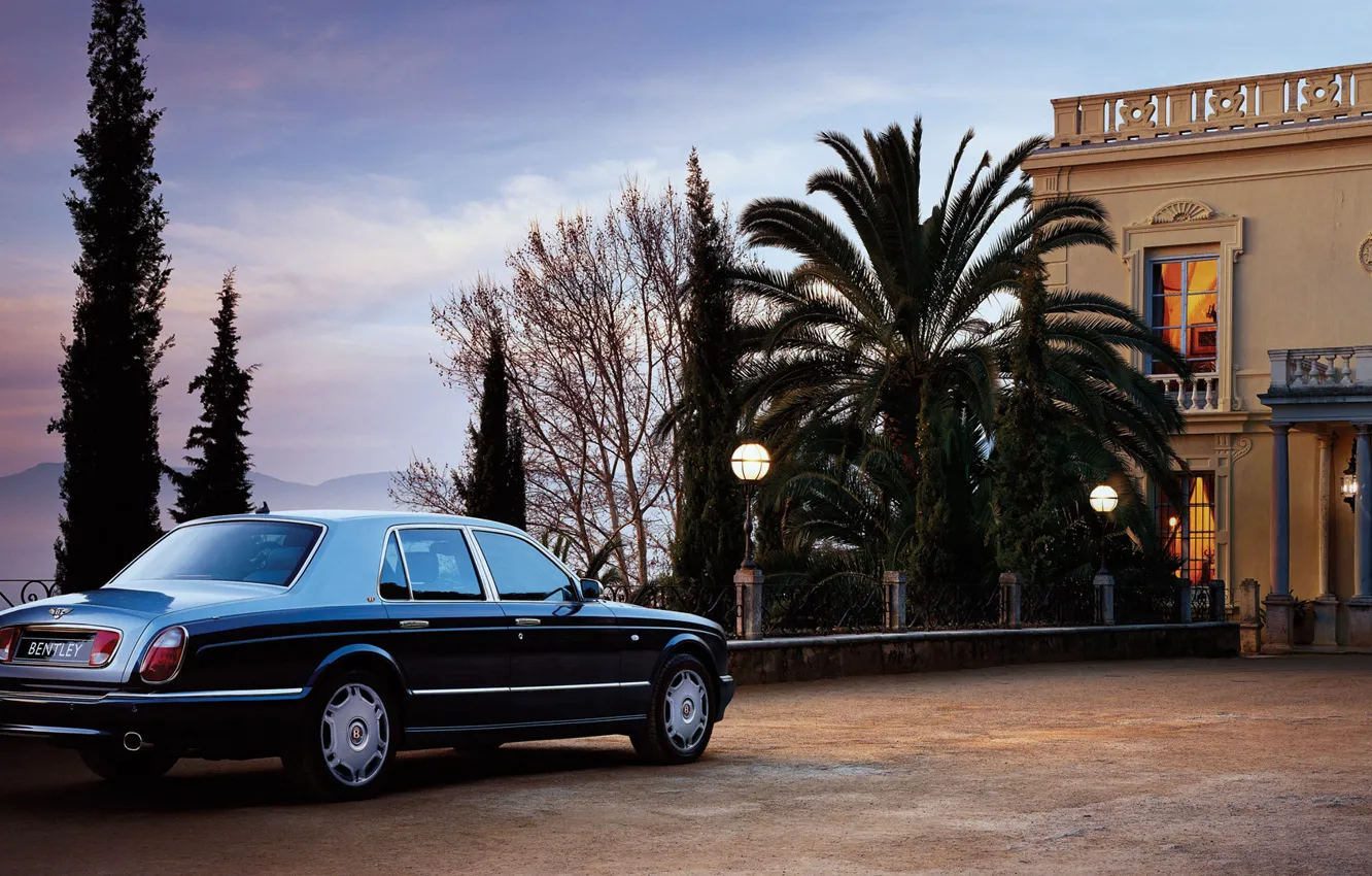 Photo wallpaper Palma, Villa, Bentley, sedan