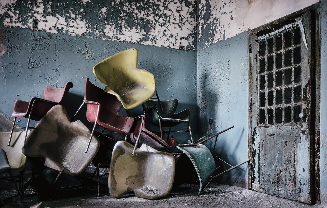 Photo wallpaper room, the door, chair