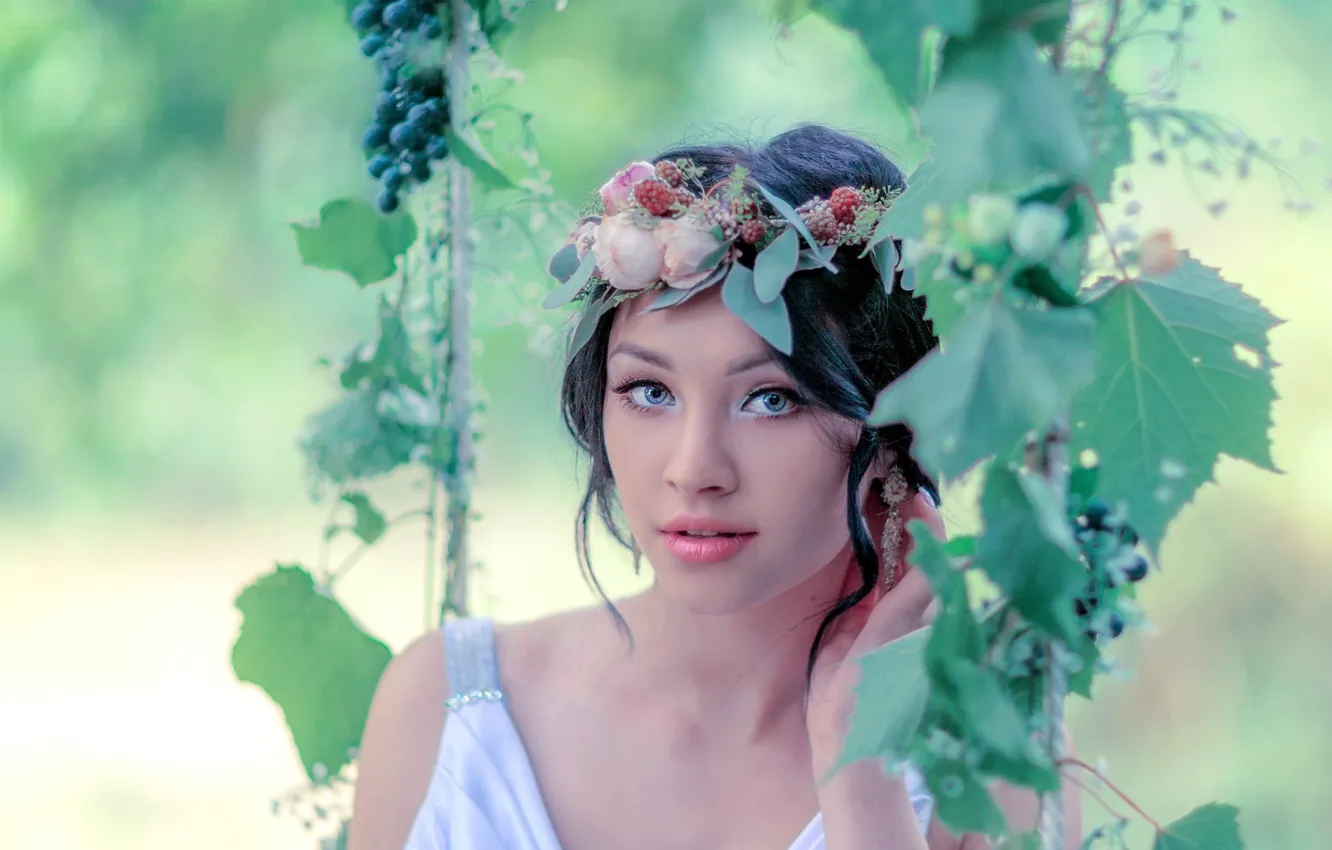Photo wallpaper leaves, girl, decoration, flowers, berries, swing, earrings, rope