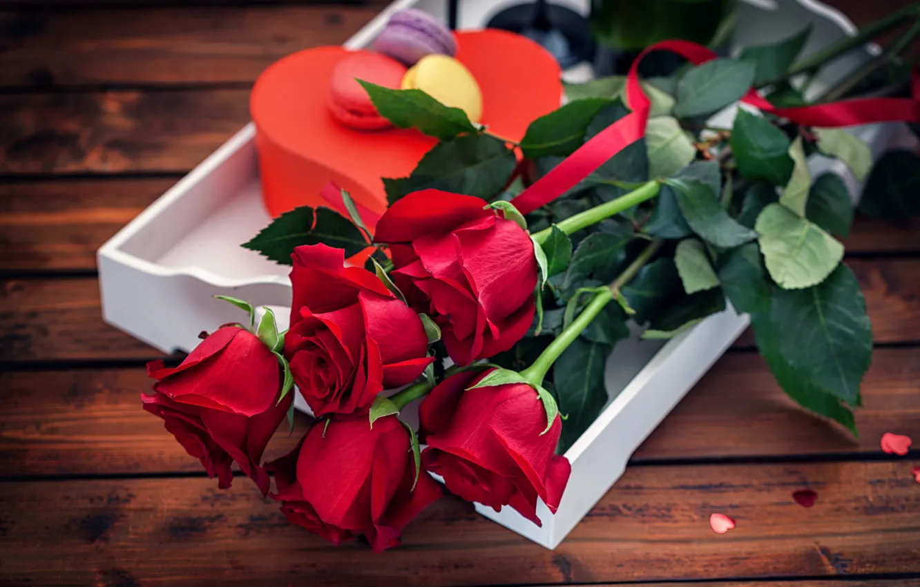 Photo wallpaper flowers, holiday, box, heart, Board, roses, bouquet, cakes