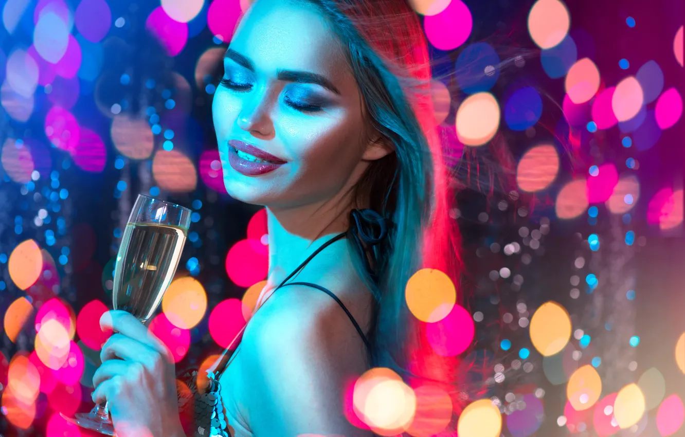 Photo wallpaper face, holiday, glass, new year, portrait, makeup, model, Anna Subbotina