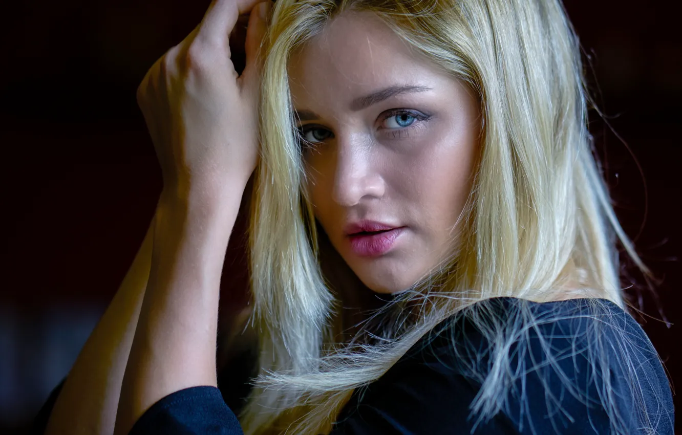 Photo wallpaper girl, face, background, model, figure, Martin Fuhrmann