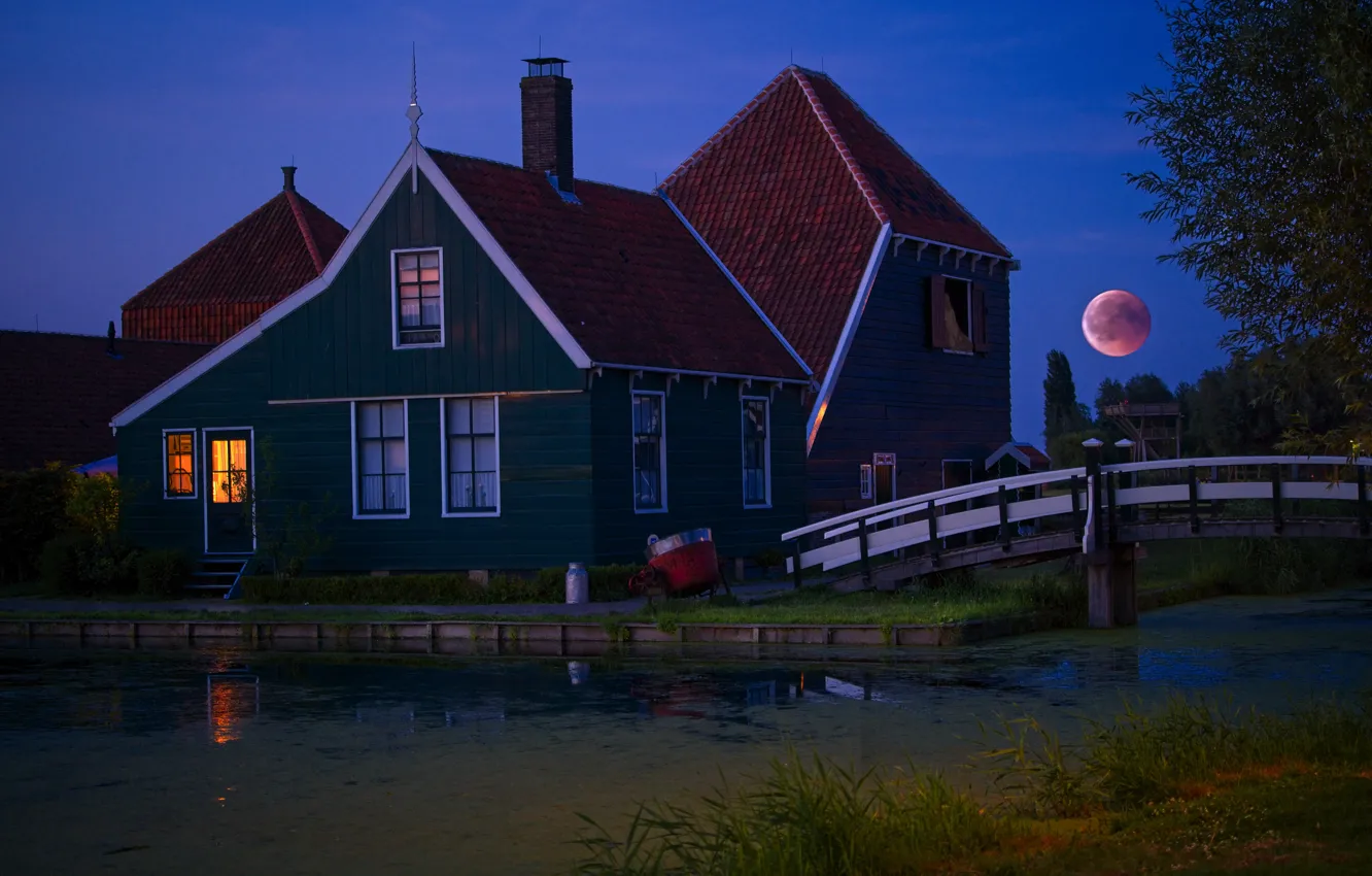 Photo wallpaper landscape, sunset, night, pond, the moon, village, home, Museum