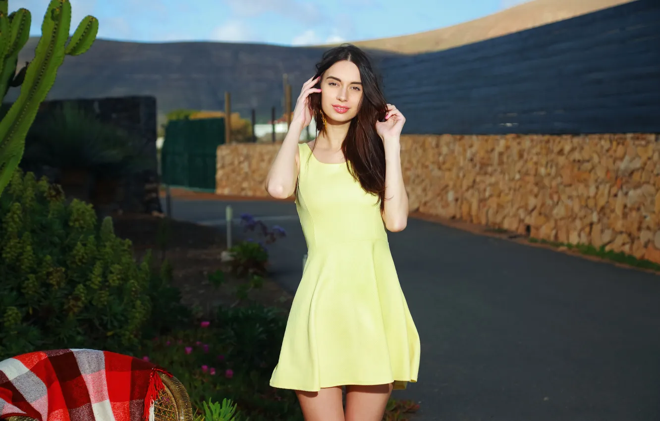 Photo wallpaper model, Dita V, Summer Dress, WOman Outside