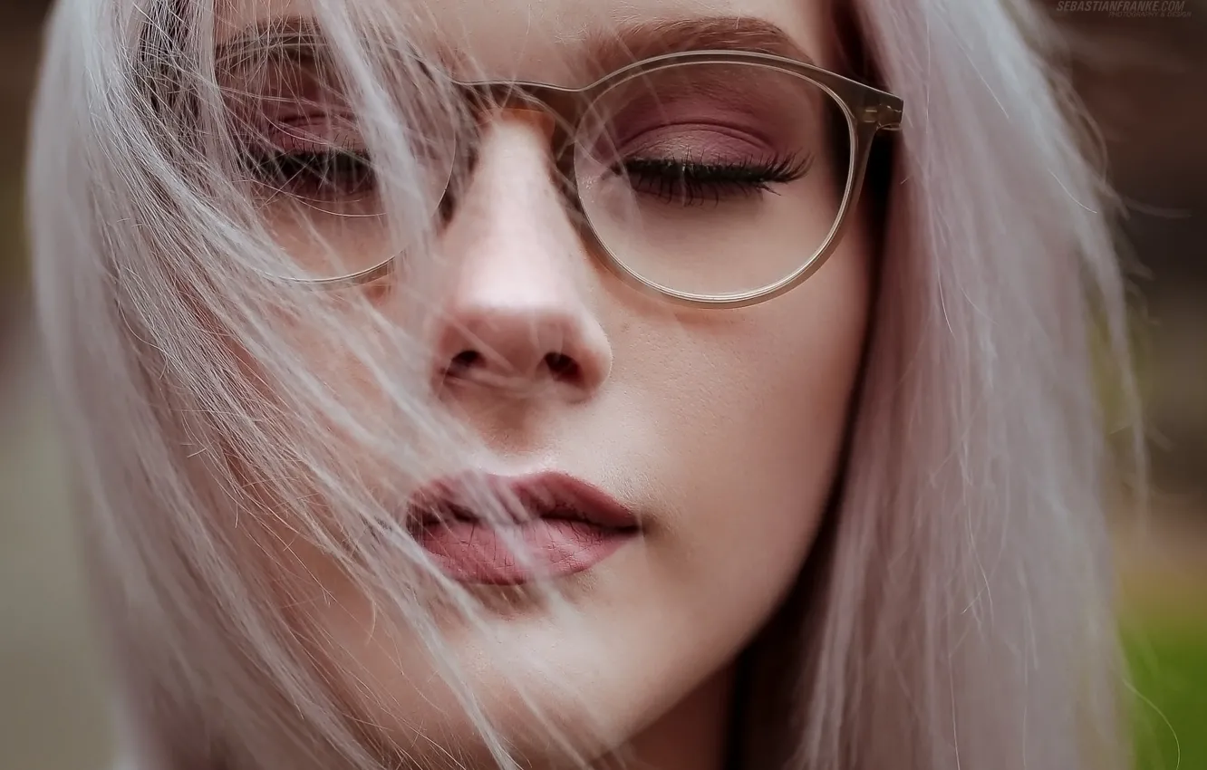 Photo wallpaper girl, close-up, face, portrait, makeup, glasses, hairstyle, blonde