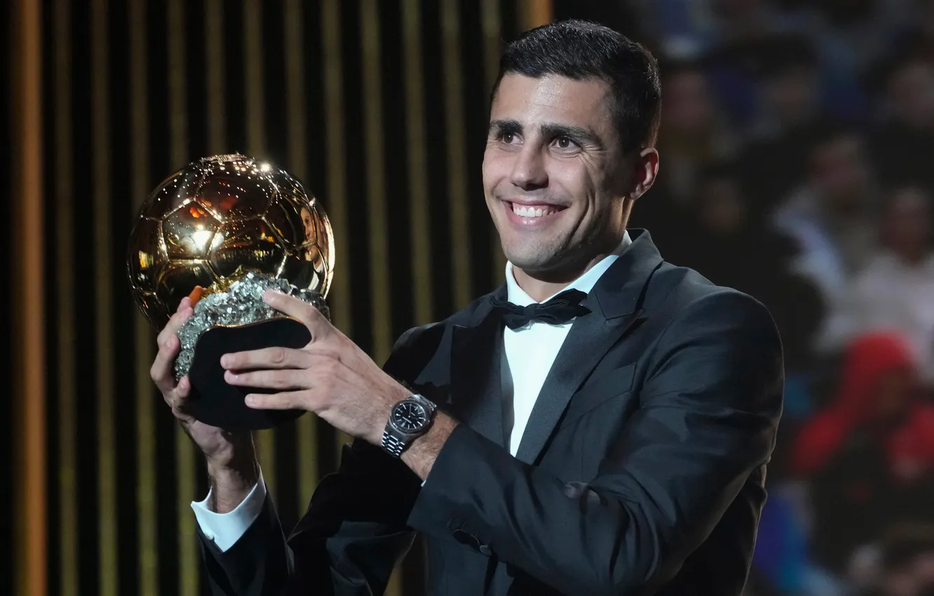 Photo wallpaper football, Golden ball, Golden ball, Rodrigo Hernández Cascante, Rodrigo Hernandez Cascante, Rodri
