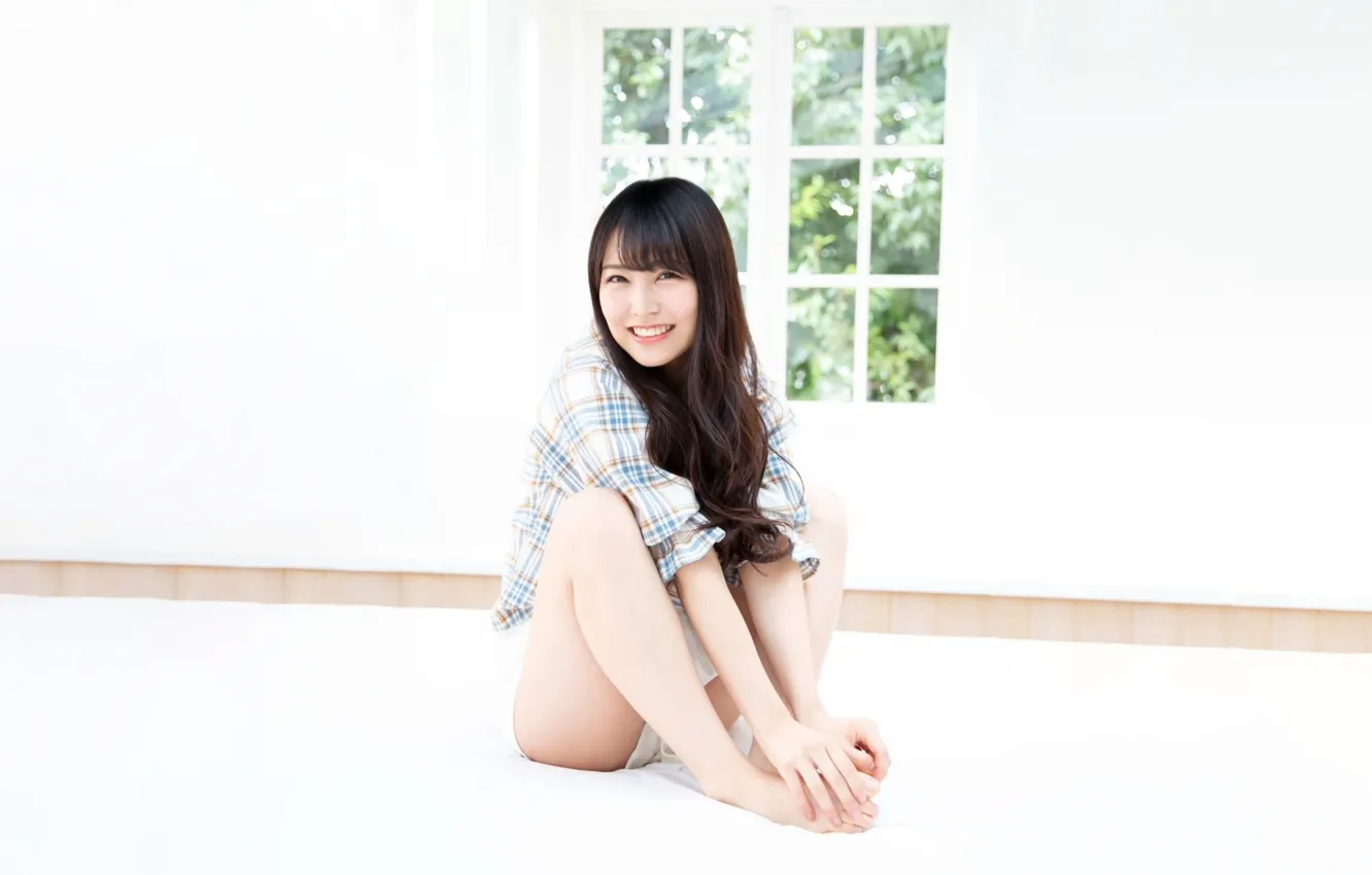 Photo wallpaper girl, sexy, shorts, long hair, smile, beautiful, pretty, lips