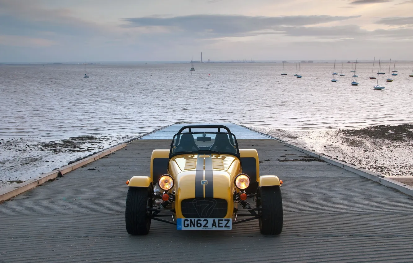 Photo wallpaper the sky, Sea, Auto, Pier, Yellow, Caterham, The front, Supersport R
