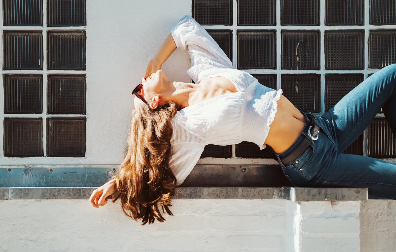 Photo wallpaper girl, pose, jeans, figure, blouse, long hair, Andreas-Joachim Lins, Zita Elisabeth