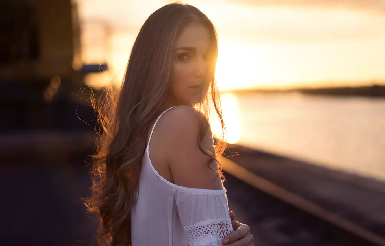 Photo wallpaper portrait, sunlight, Martin Kühn, Elvira