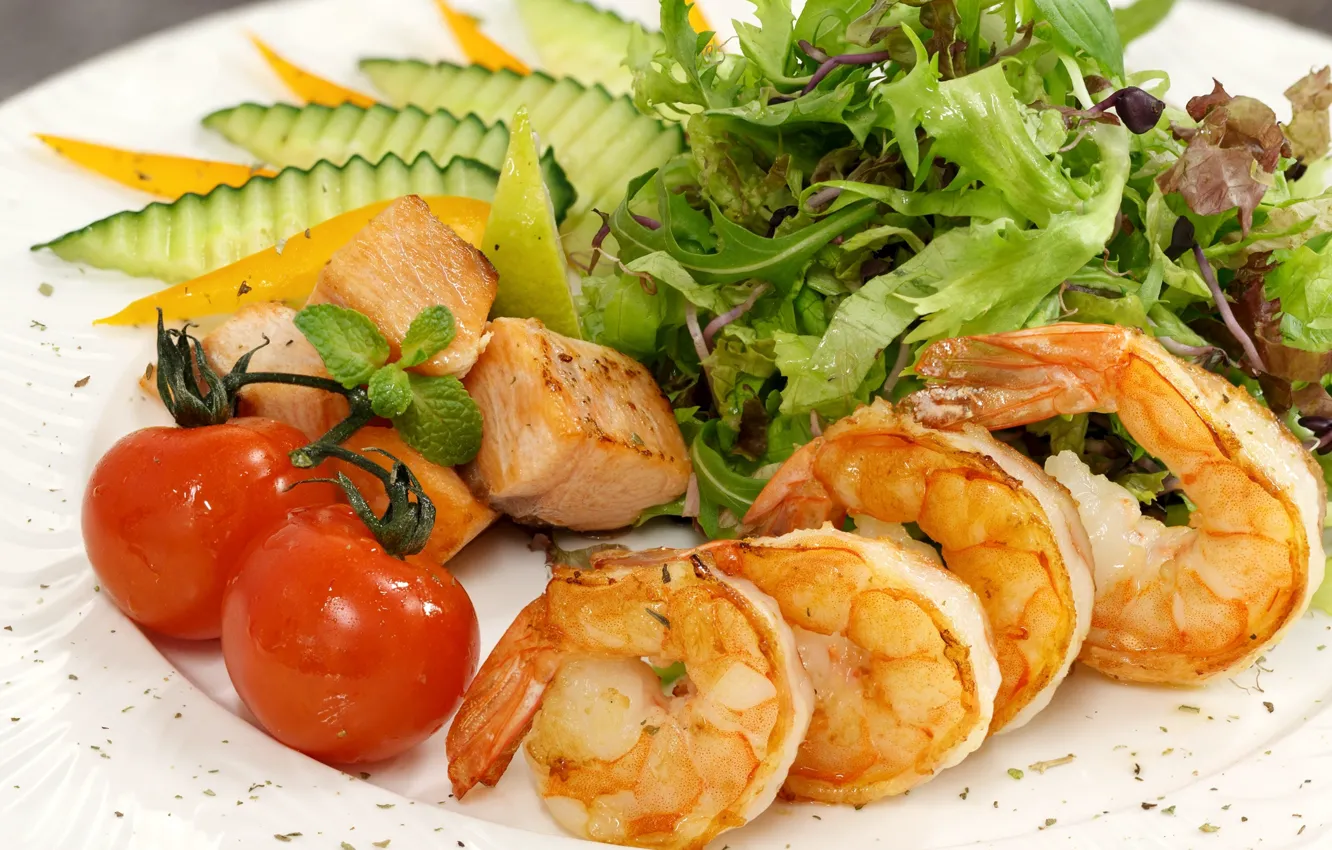 Photo wallpaper vegetables, salad, shrimp