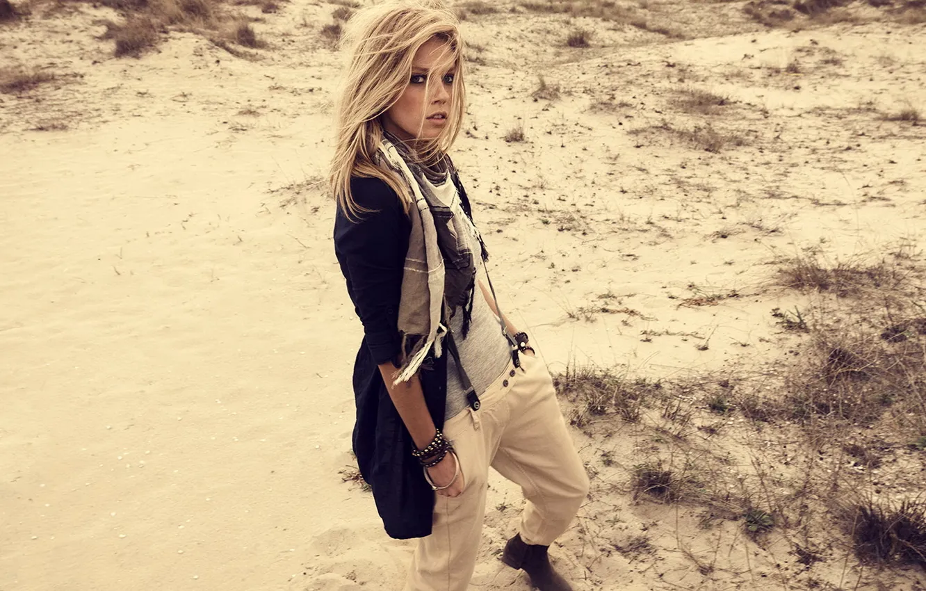 Photo wallpaper model, Masha, Novoselova