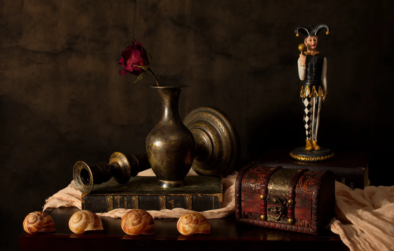 Photo wallpaper light, flowers, red, the dark background, table, toy, roses, clown