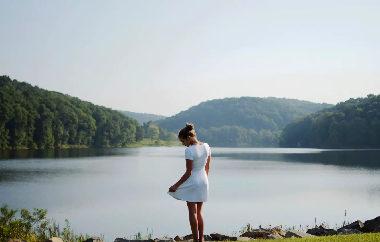 Photo wallpaper girl, lake, shore