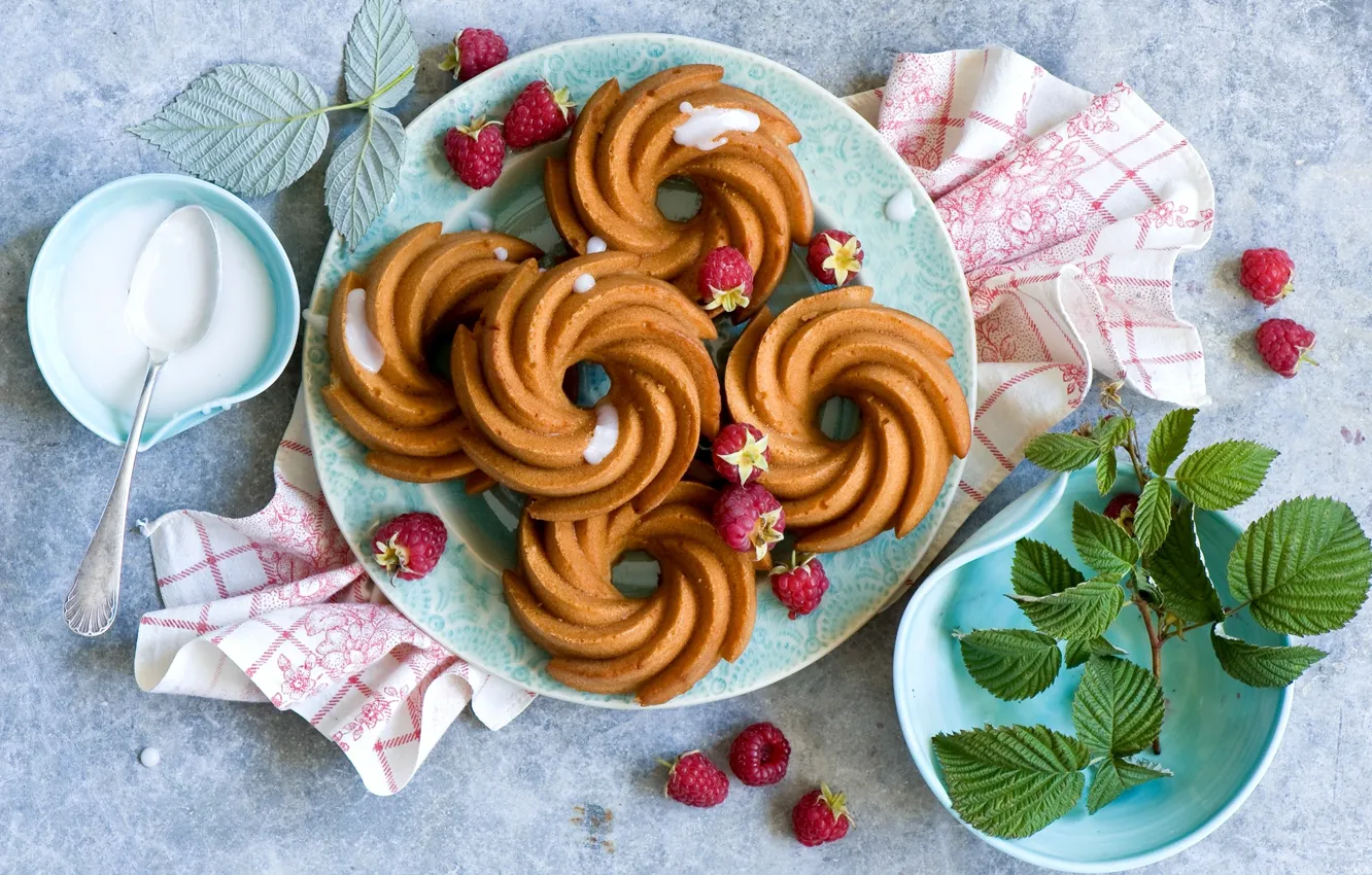 Photo wallpaper leaves, berries, raspberry, food, cake, cakes, sour cream