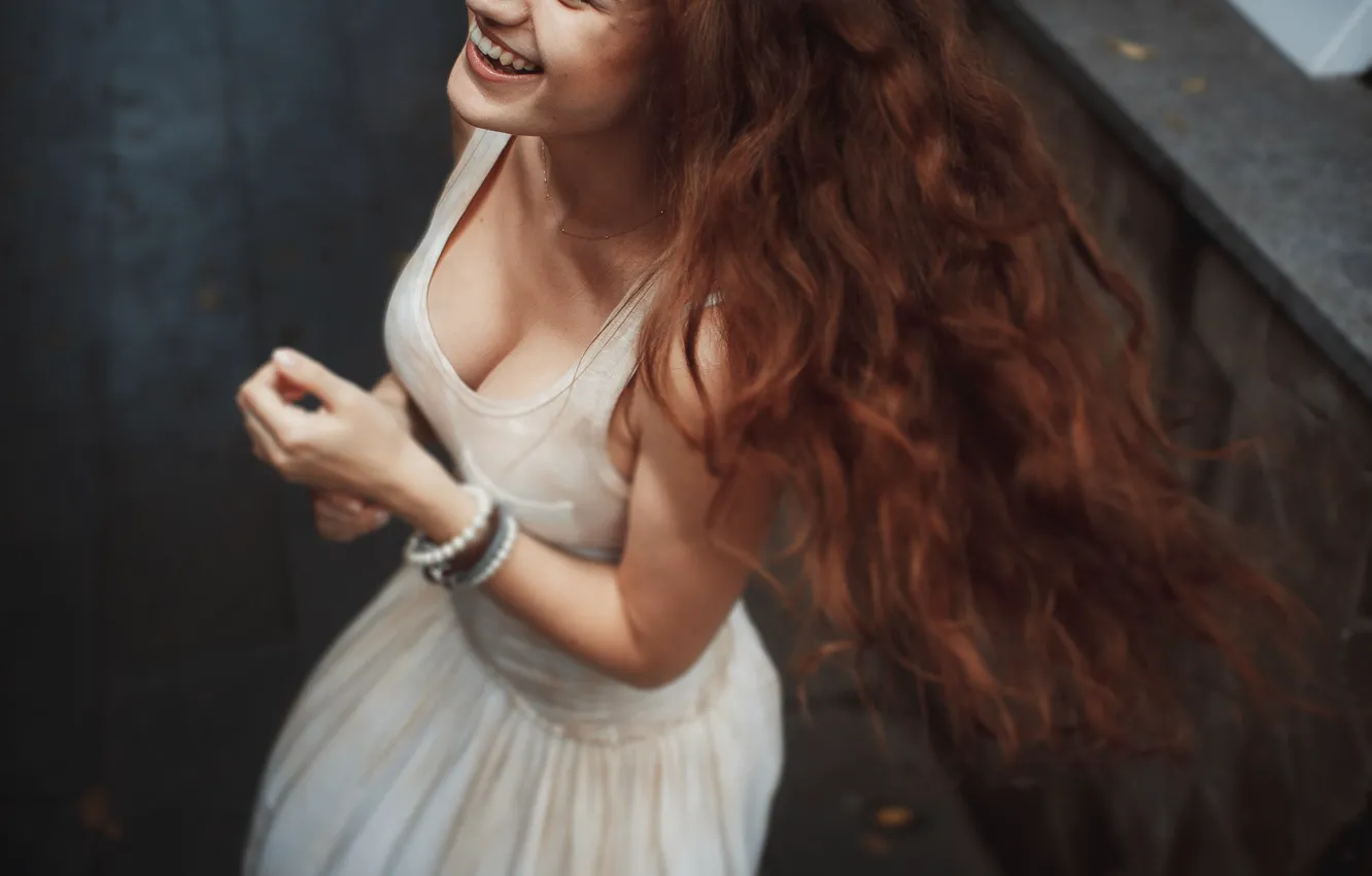 Photo wallpaper girl, smile, red