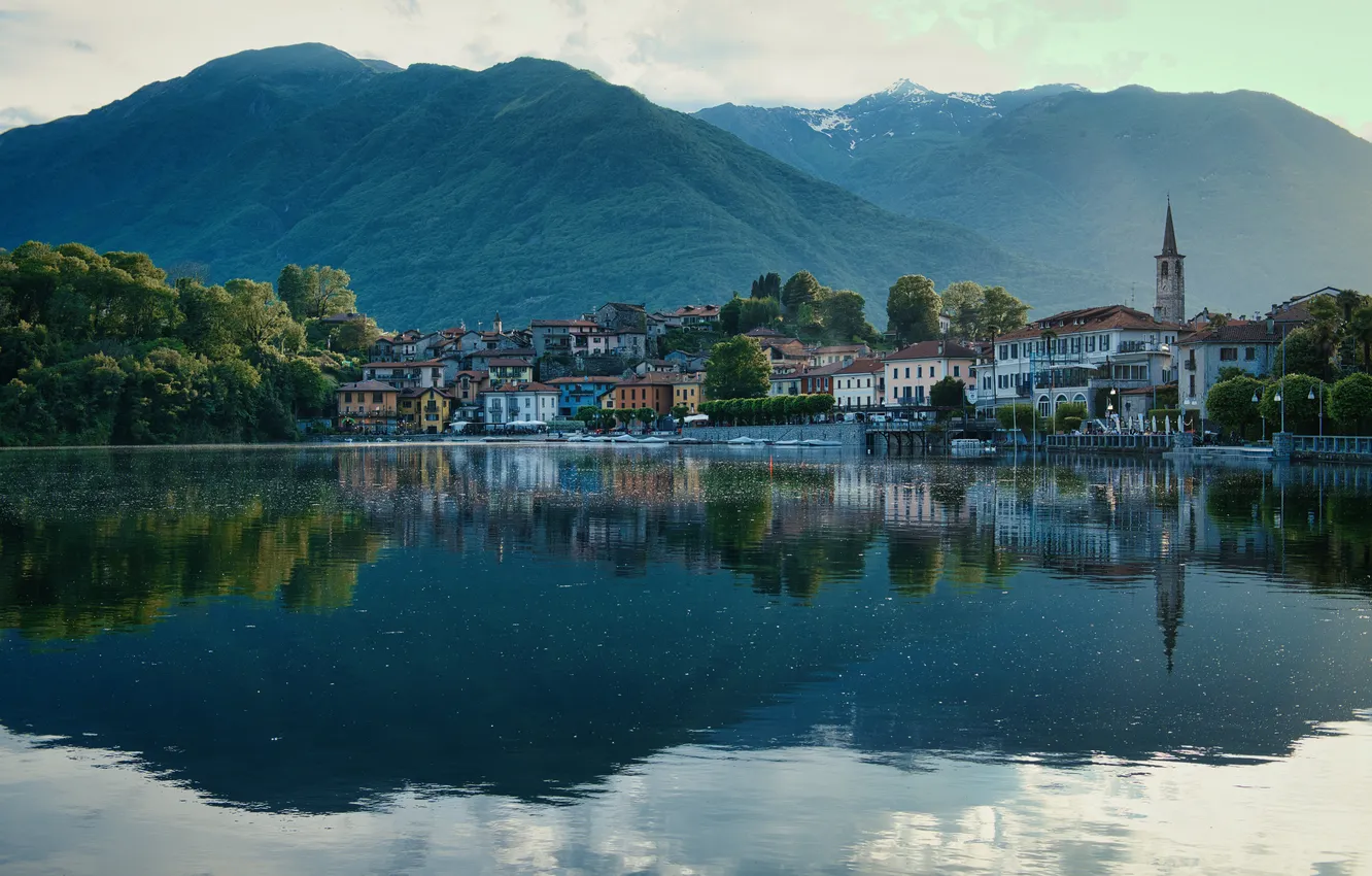 Photo wallpaper mountains, lake, reflection, building, home, Italy, Italy, Piedmont