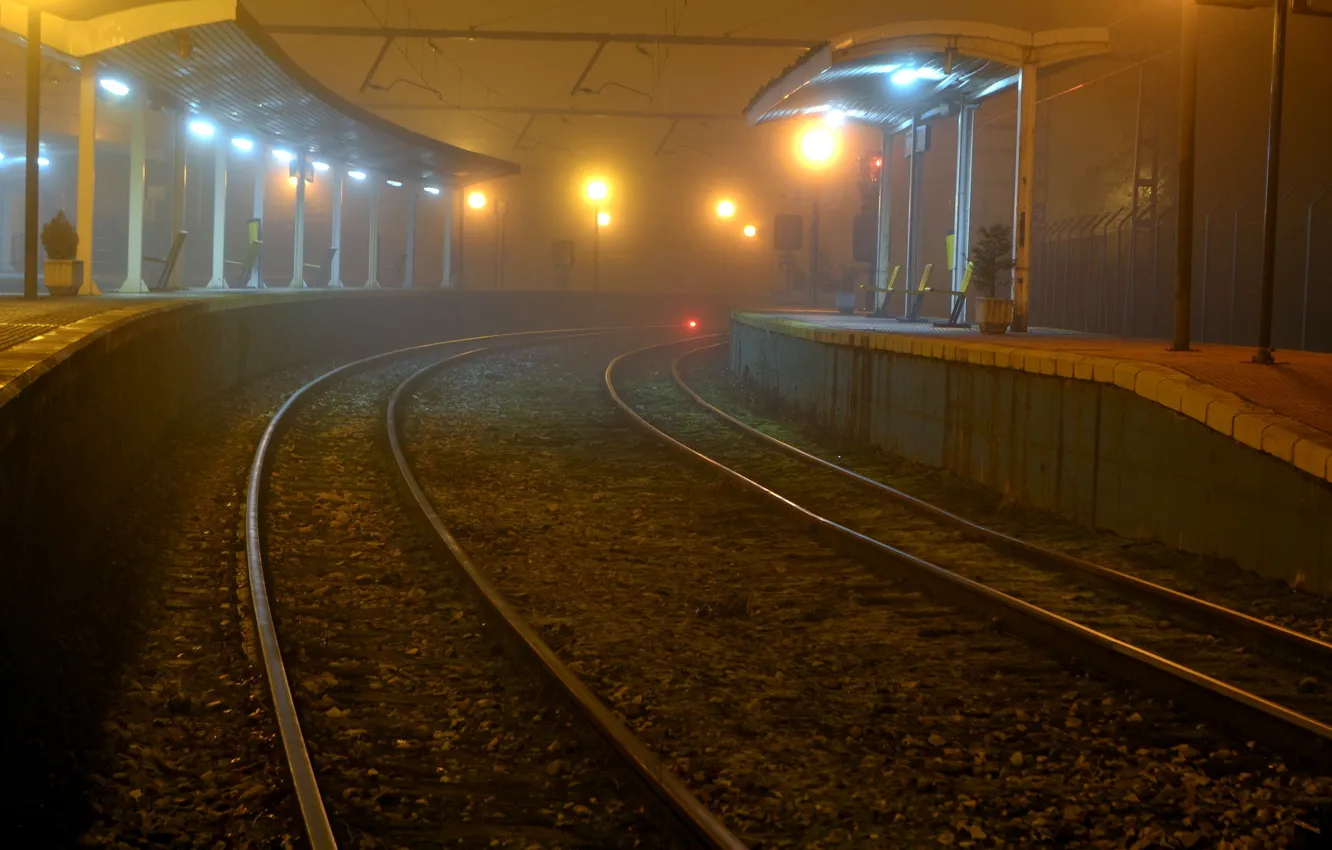Photo wallpaper night, the city, station, railroad