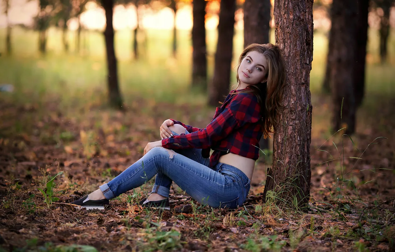 Photo wallpaper girl, nature, beautiful, model, jeans, look, cute, shirt