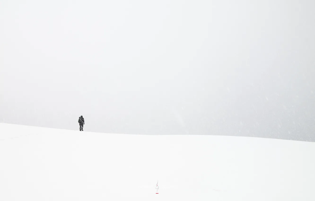 Photo wallpaper field, snow, people