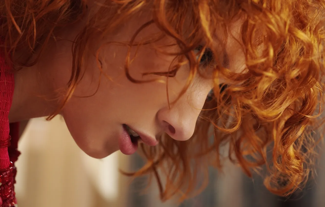 Photo wallpaper girl, profile, curls, red