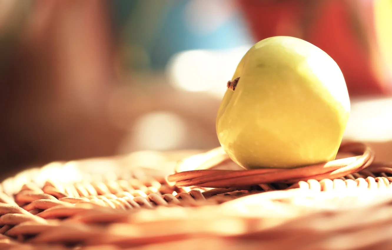 Photo wallpaper summer, macro, rays, basket, apples, netting, macro