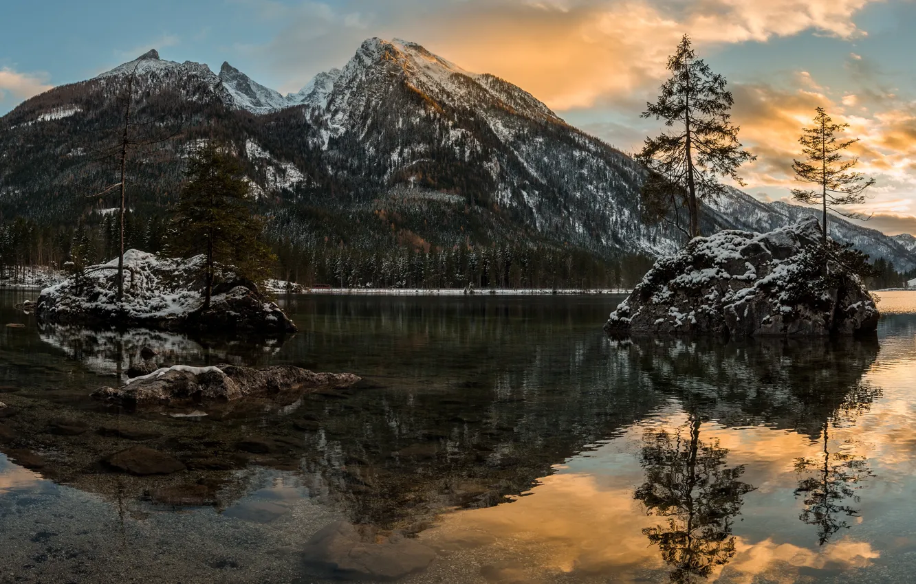 Photo wallpaper water, trees, mountains, lake