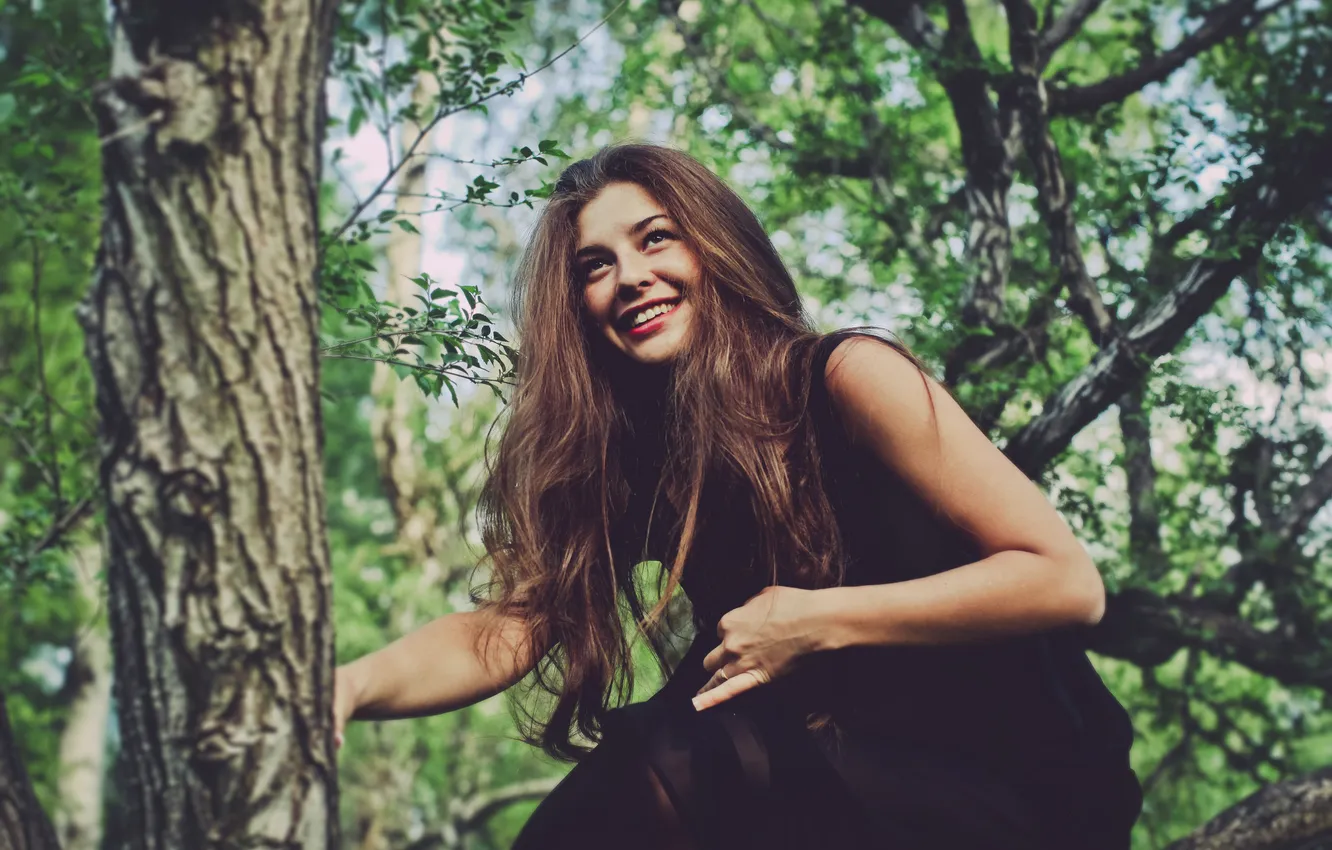Photo wallpaper girl, trees, brown hair