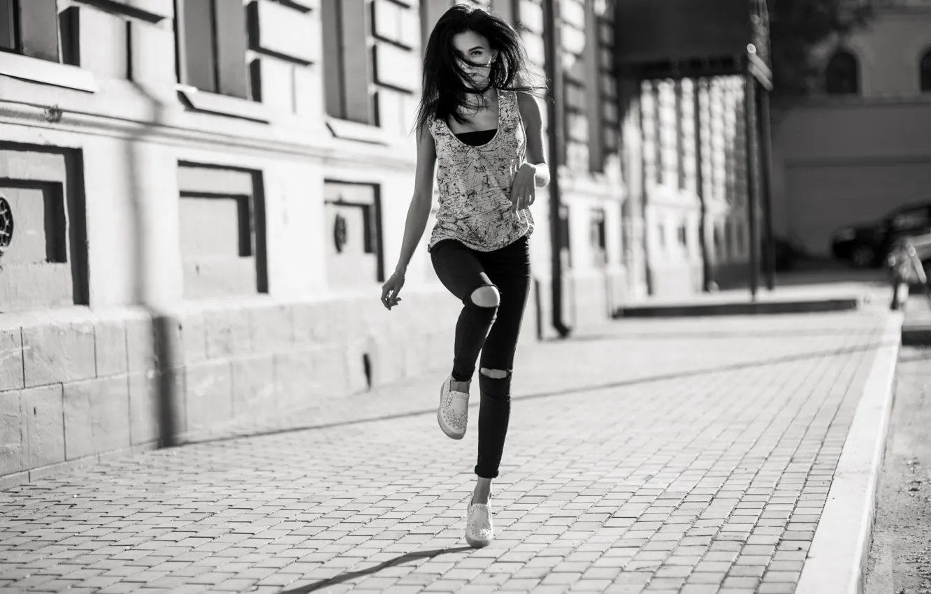 Photo wallpaper girl, the city, street, walk, legs