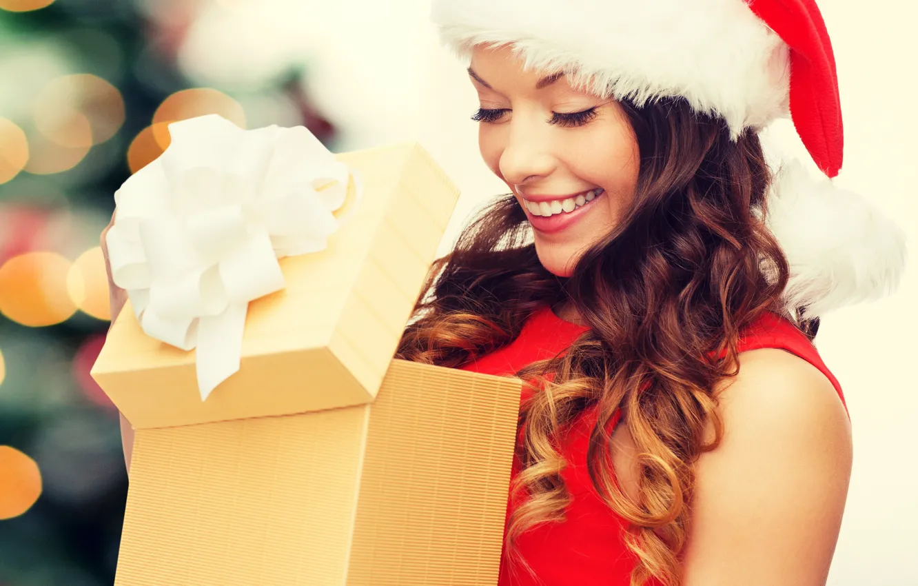Photo wallpaper smile, background, mood, box, gift, model, hat, new year