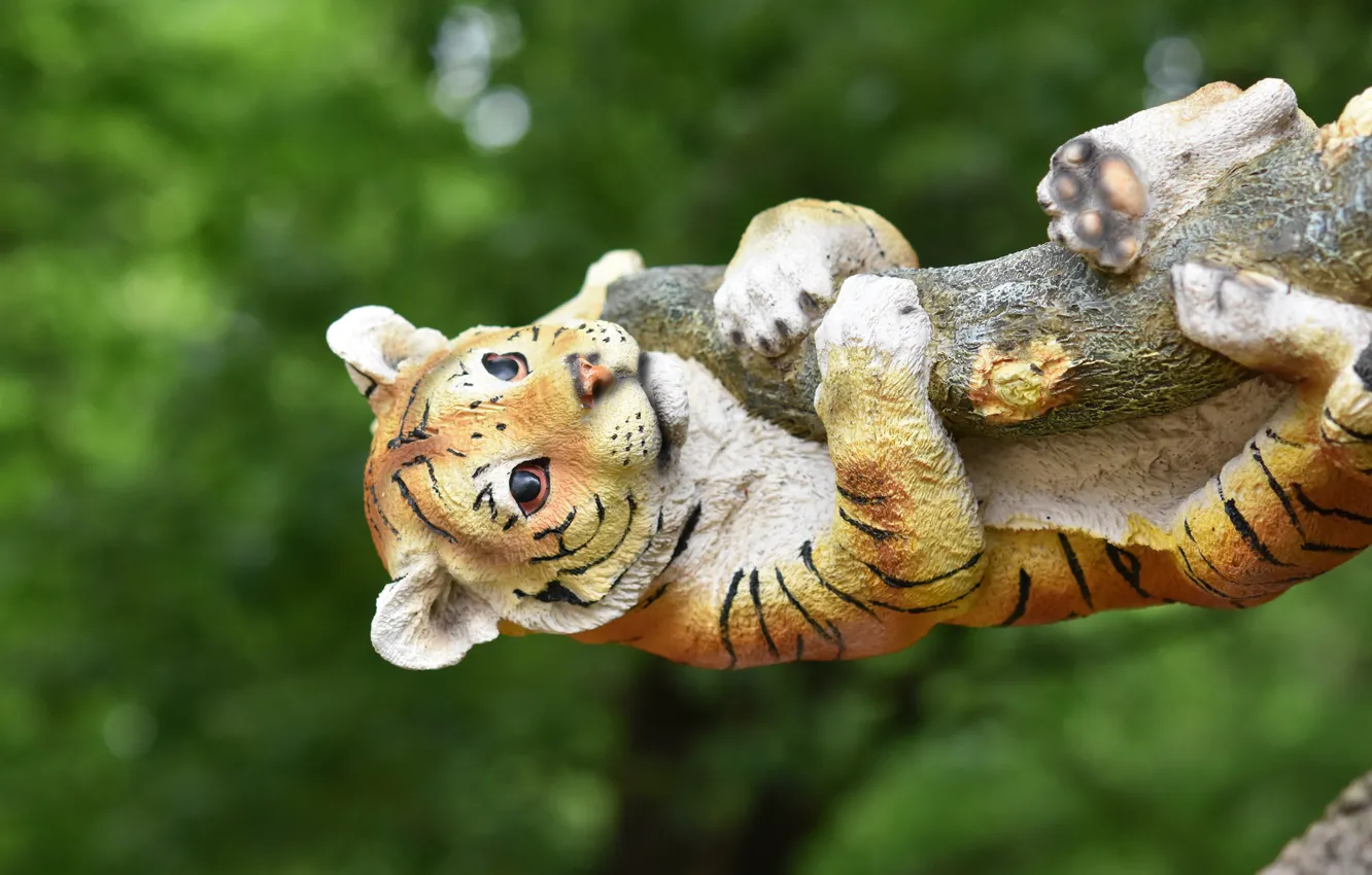 Photo wallpaper cat, tiger, background, toy, figures, green background, toy, bokeh