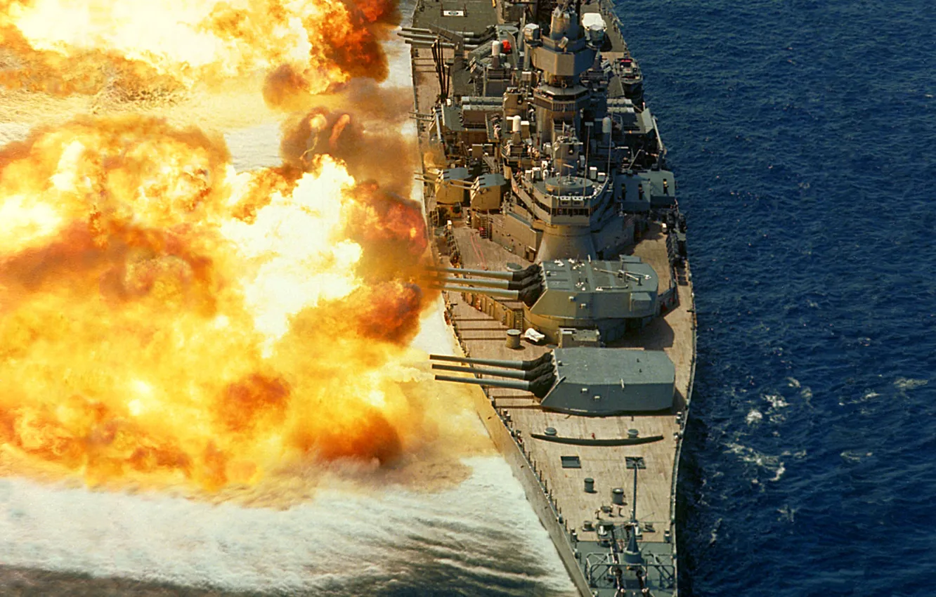 Photo wallpaper volley, battleship, glavnyy Kalibr, IOWA