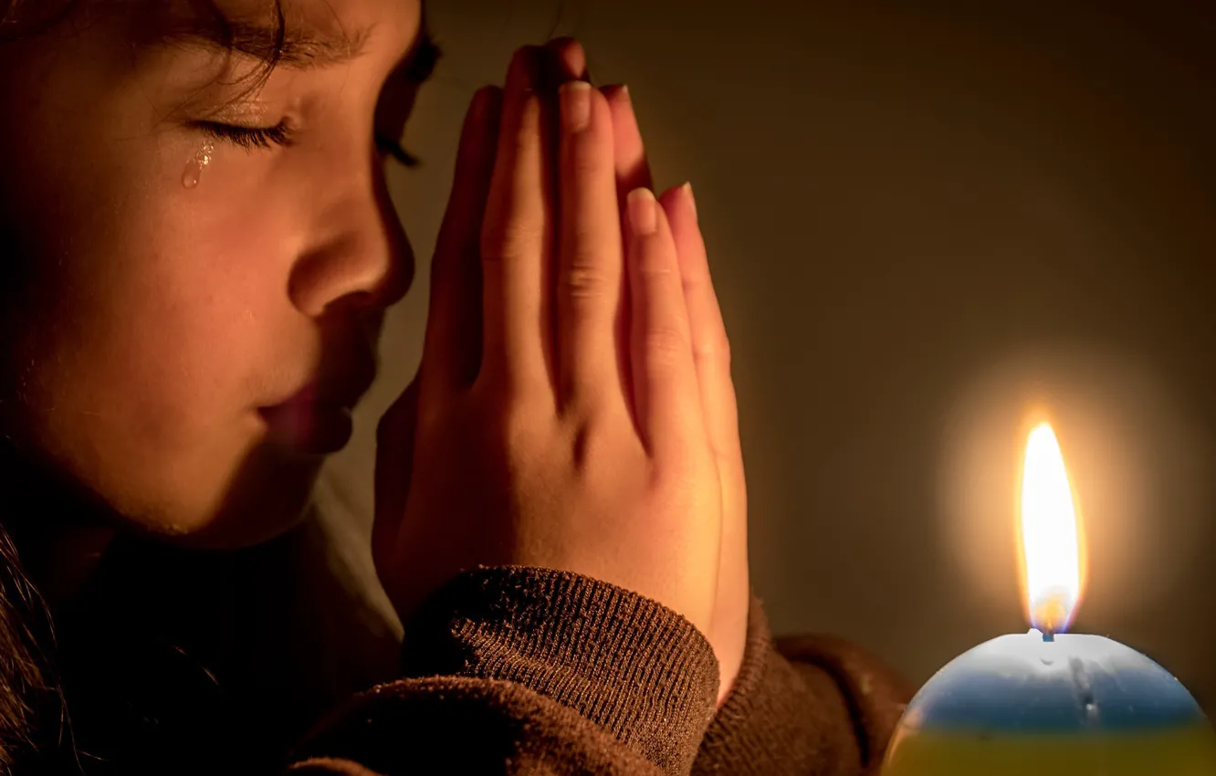 Photo wallpaper war, candles, tears, Ukraine, prayer