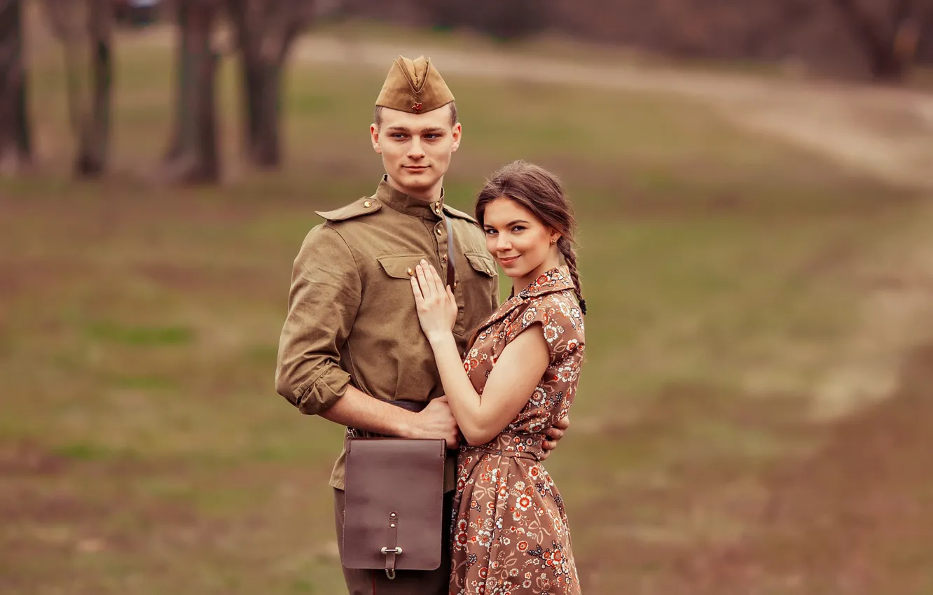 Photo wallpaper girl, retro, meeting, soldiers, guy, pussy, tunic