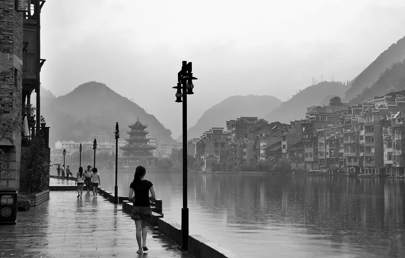 Photo wallpaper China, girl, river, rain, National Geographic, photos, hill, houses