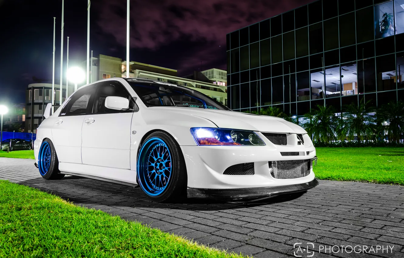 Photo wallpaper white, night, mitsubishi, lancer, evolution, evo, Lancer, Mitsubishi