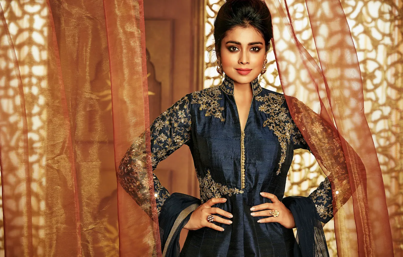 Photo wallpaper girl, hot, sexy, fashion, eyes, smile, beautiful, figure