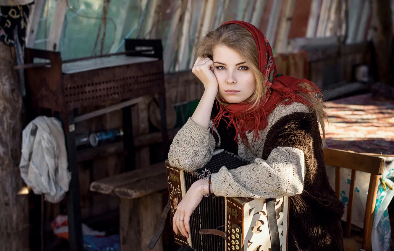 Photo wallpaper Russia, accordion, Maxim Guselnikov, Irina Popova, Autumn Sadness