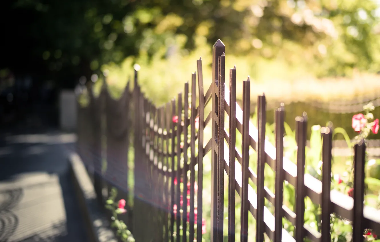 Photo wallpaper metal, the city, street, steel, the fence, focus, blur, iron