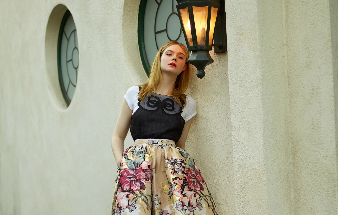 Photo wallpaper skirt, home, makeup, actress, hairstyle, blonde, lights, blouse