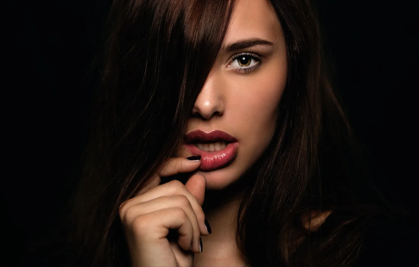 Photo wallpaper macro, makeup, sponge, teeth, manicure, finger