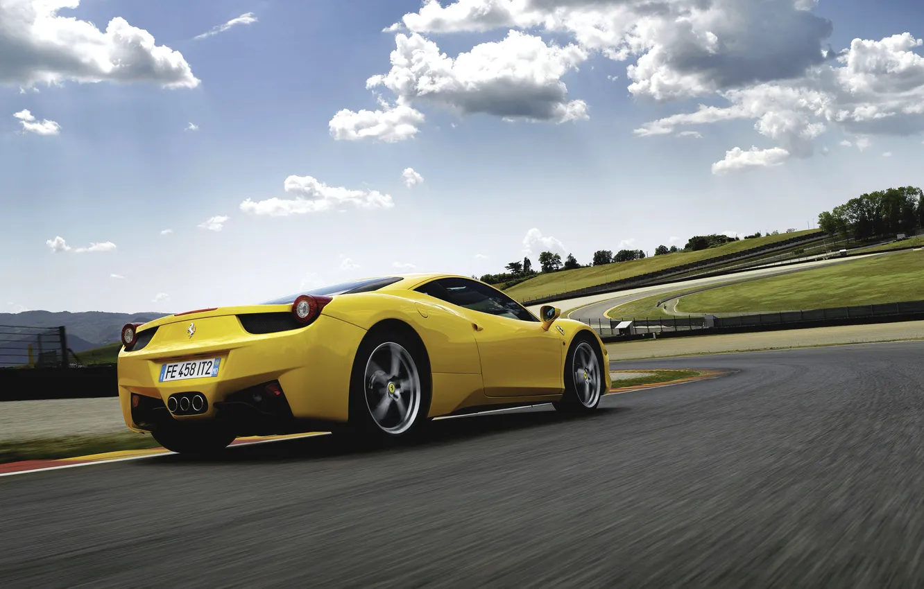 Photo wallpaper machine, auto, the sky, clouds, yellow, Ferrari, sports car, Ferrari