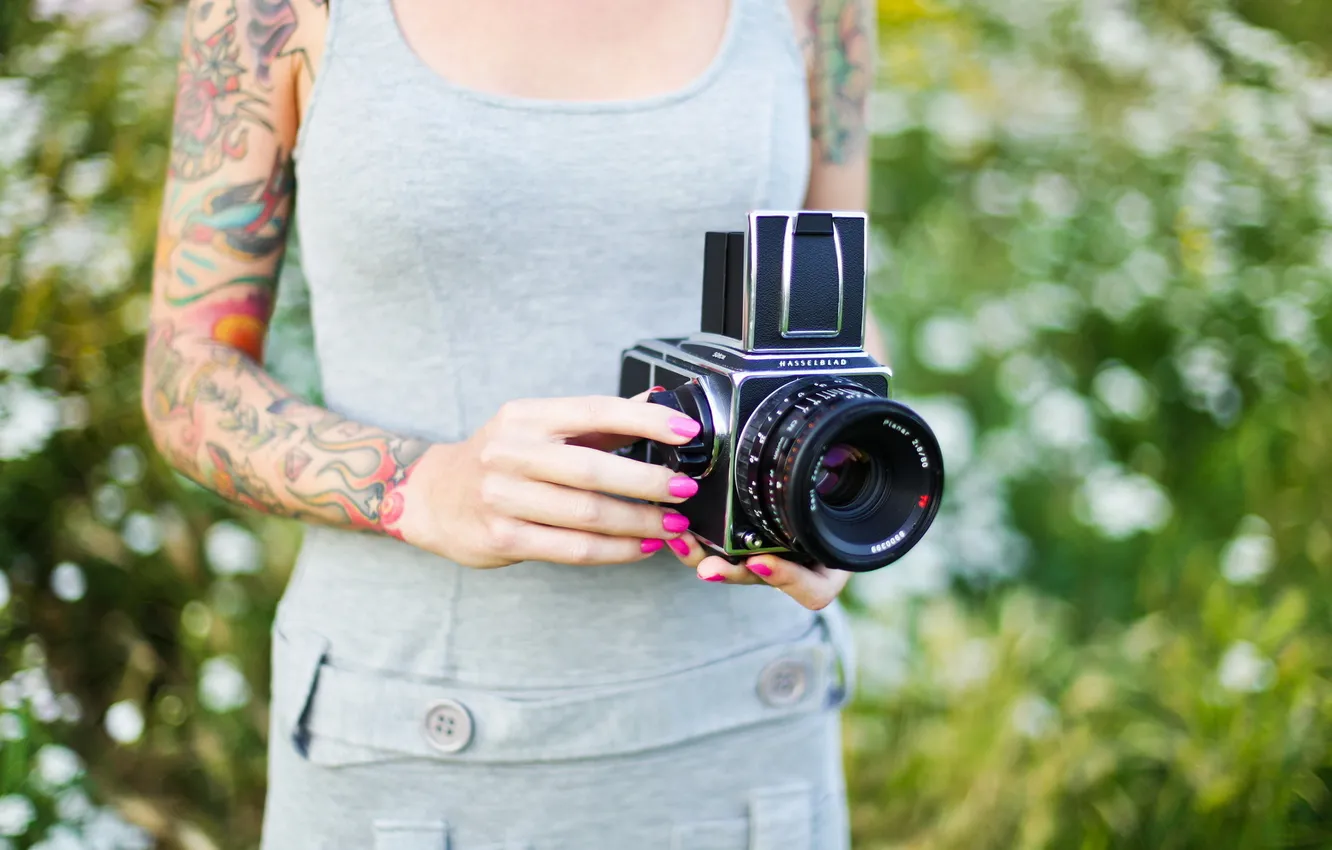 Photo wallpaper girl, background, hands, the camera