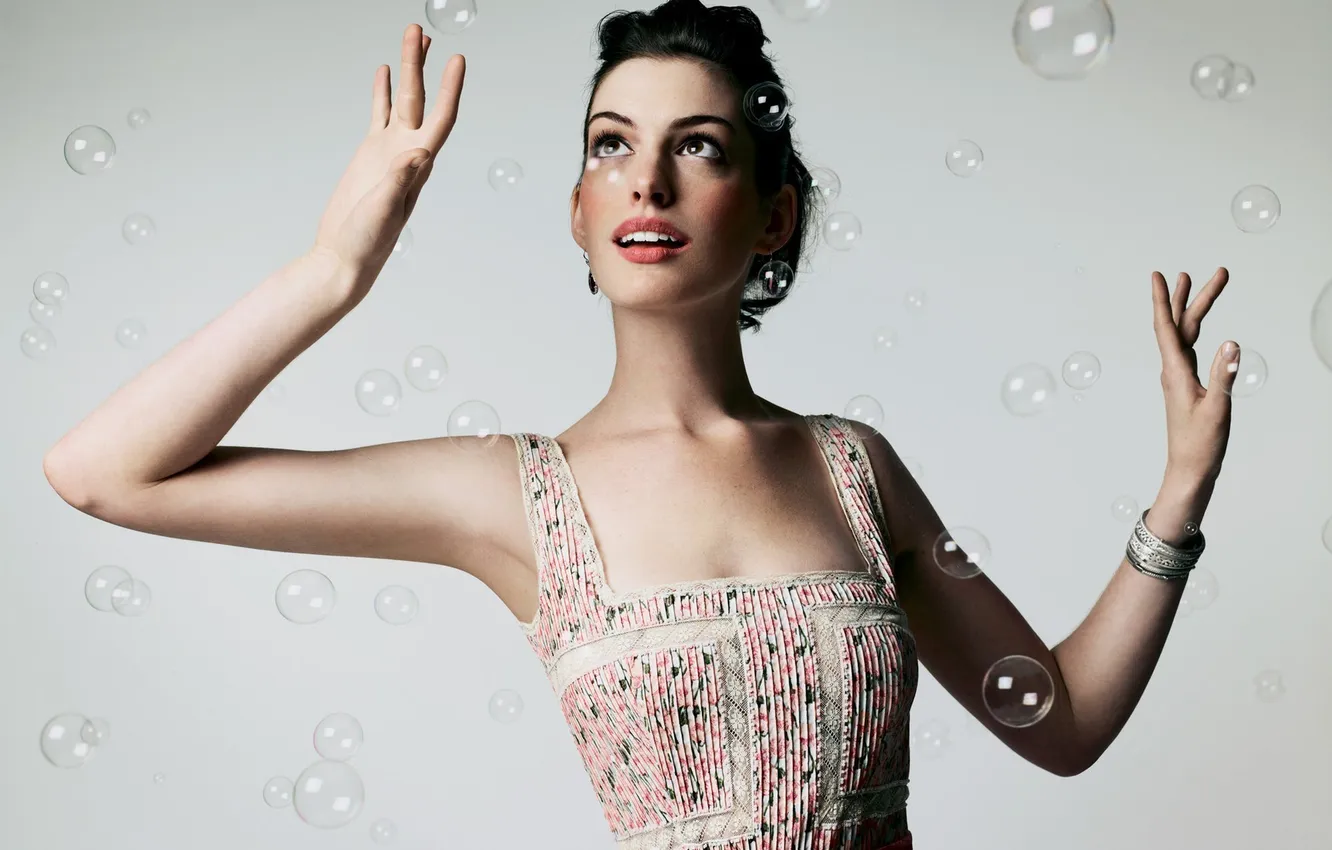 Photo wallpaper actress, bubbles, Anne Hathaway, actress, anne hathaway, soap bubbles