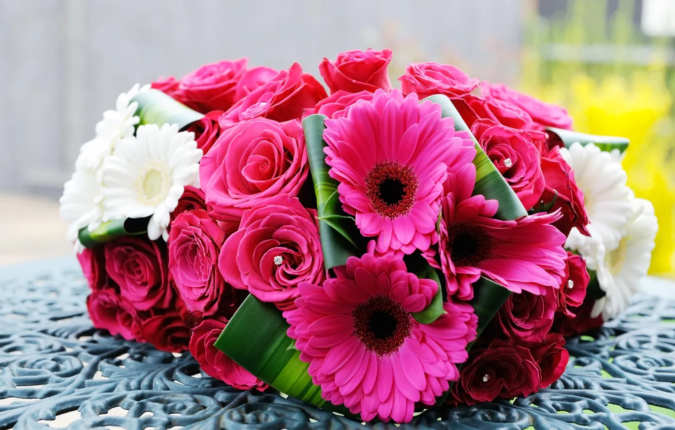 Photo wallpaper flowers, roses, bouquet, gerbera
