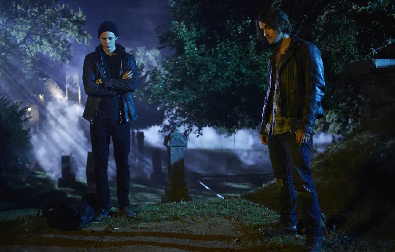 Photo wallpaper night, graves, guy, Hemlock Grove