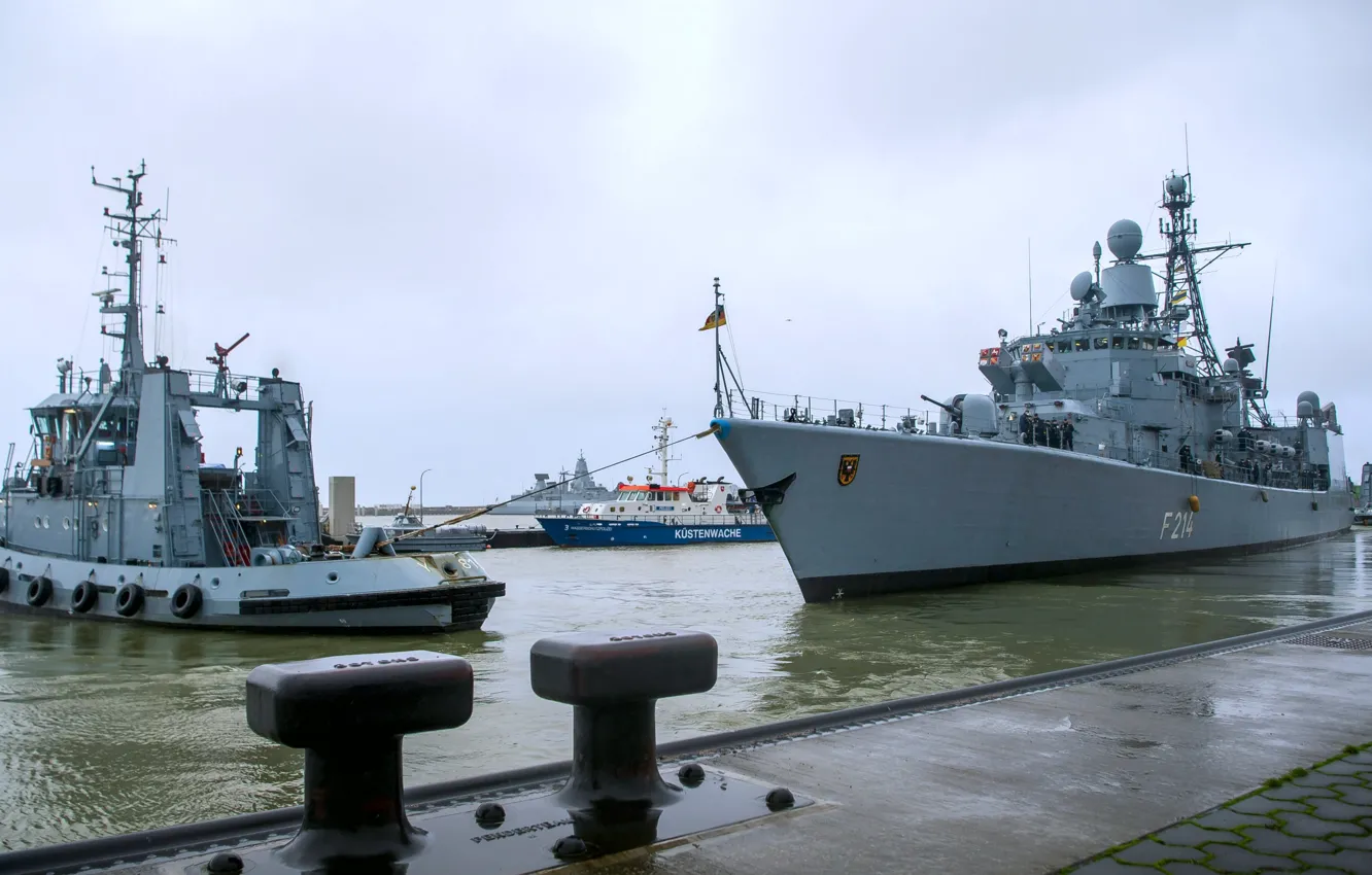 Photo wallpaper frigate, The German Navy, FGS Lübeck