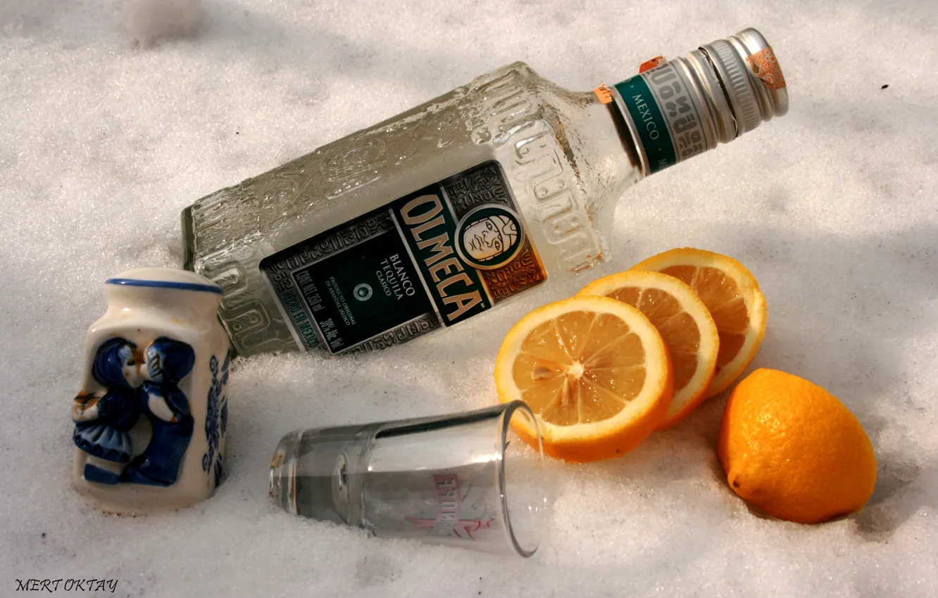 Photo wallpaper lemon, bottle, orange, glass, salt, tequila.Olmeca